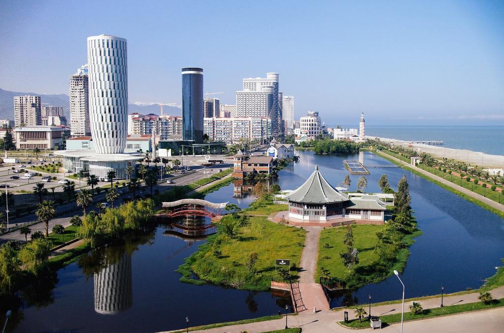 Sky Tower Hotel Batumi Zewnętrze zdjęcie View of the city