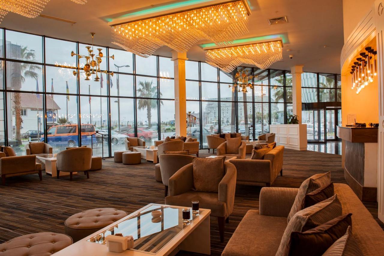 Sky Tower Hotel Batumi Zewnętrze zdjęcie The lounge at the airport