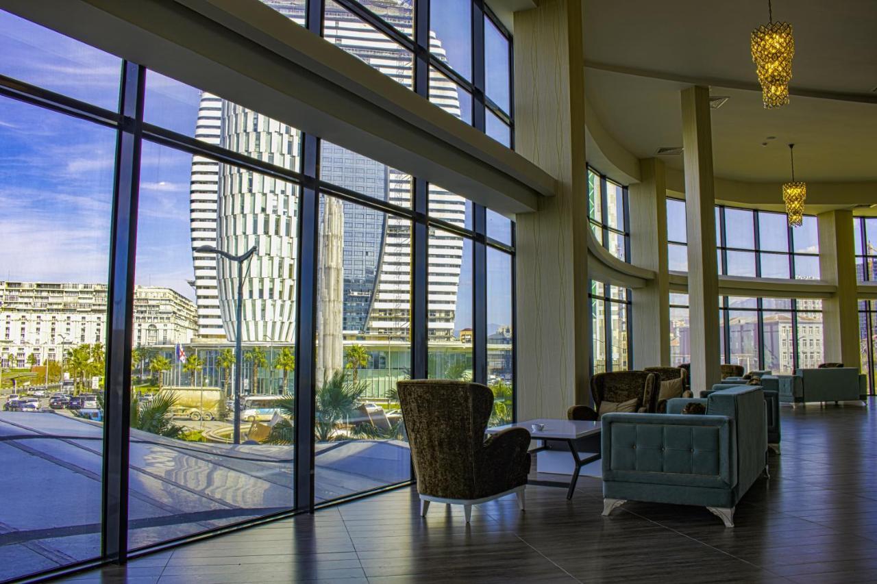 Sky Tower Hotel Batumi Zewnętrze zdjęcie Lobby