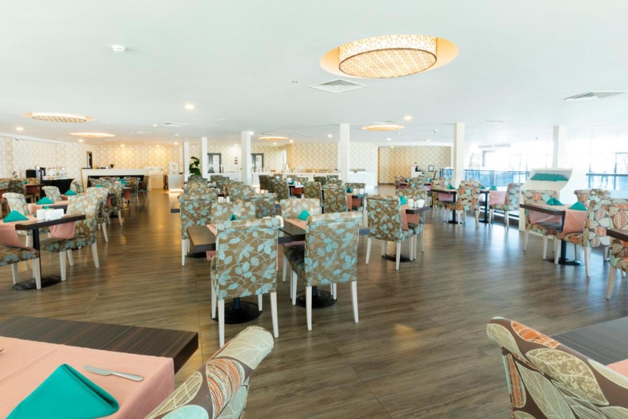 Sky Tower Hotel Batumi Zewnętrze zdjęcie The restaurant